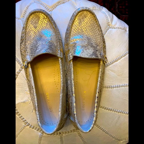 Cole Haan driving shoes. - Picture 1 of 3